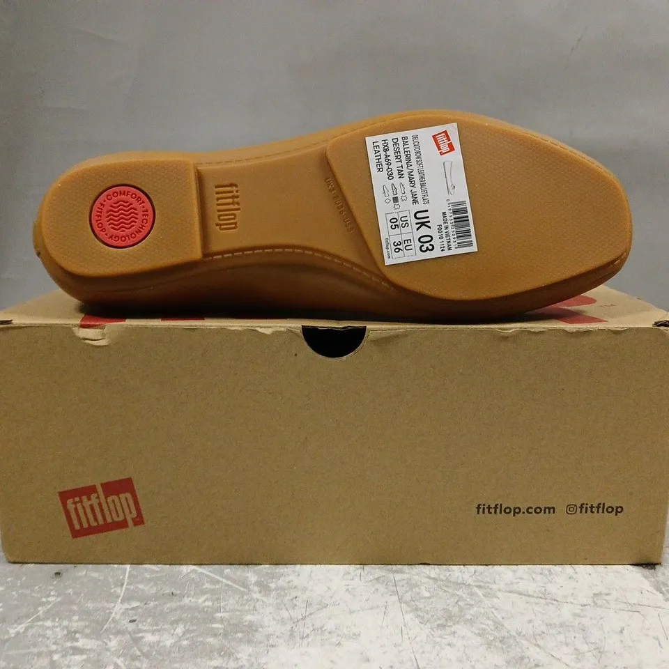 BOXED PAIR OF FITFLOP DELICATO BOW SOFT LEATHER BALLET FLATS IN DESERT TAN SIZE UK 3
