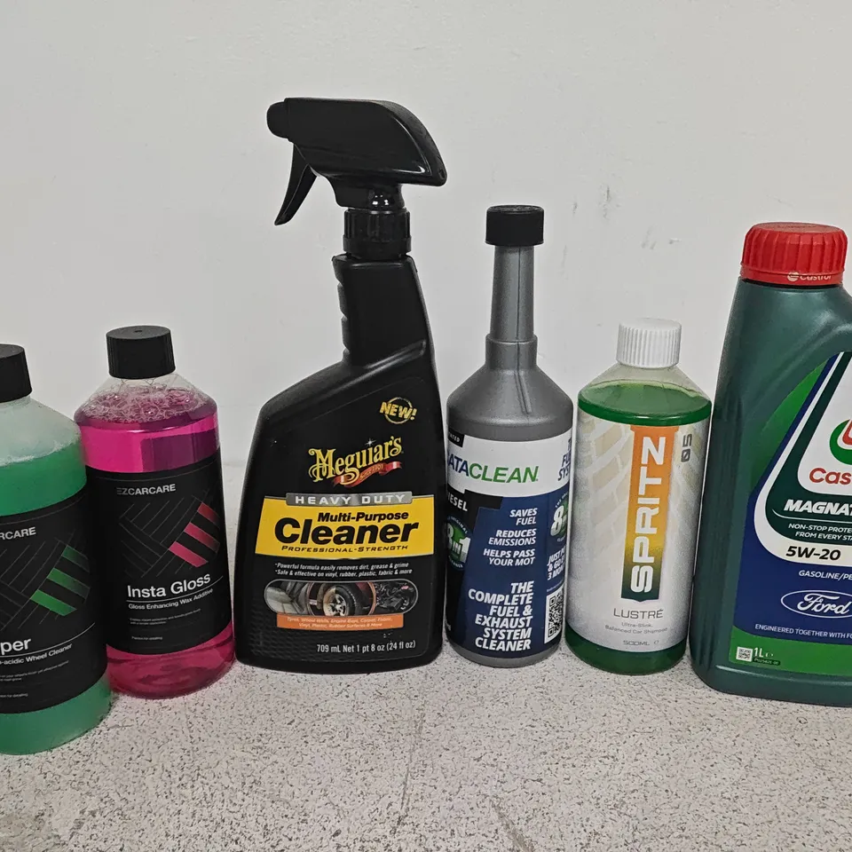 LOT OF 13 ASSORTED CAR CARE ITEMS TO INCLUDE CASTROL MAGNATEC AND EZCARE INSTA GLOSS