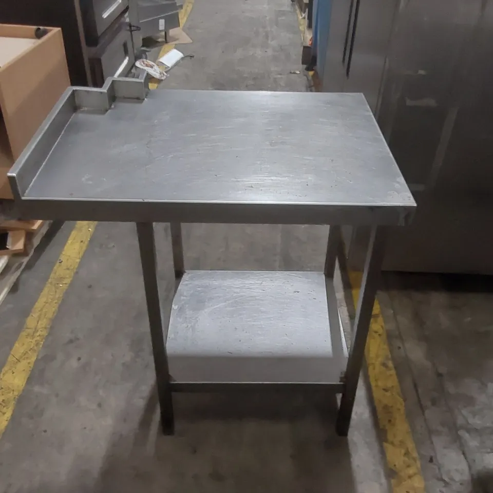 STAINLESS STEEL COMMERCIAL KITCHEN WORK TOP
