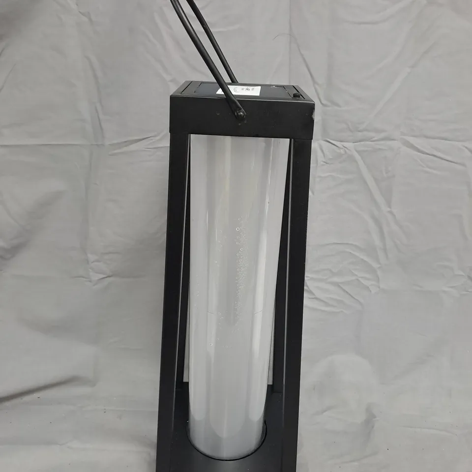 GARDEN REFLECTIONS WARM WHITE 3D EFFECT LED SOLAR LANTERN