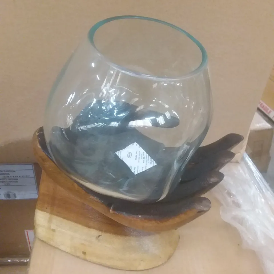 BRAND NEW BOXED HAND GLASS BOWL