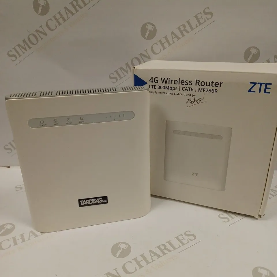 BOXED ZTE 4G WIRELESS ROUTER 