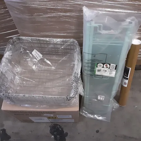 LARGE PALLET OF ASSORTED HOMEWARE ITEMS TO INCLUDE STORAGE BOXES, BASKETS, ROLLING TROLLEY ETC