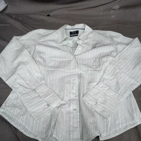 CREW CLOTHING CO TAILORED FIT SHIRT – WHITE WITH LIGHT BLUE STRIPES, UK 12
