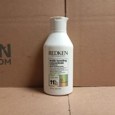 REDKEN ACIDIC BONDING CONCENTRATE (300ML)