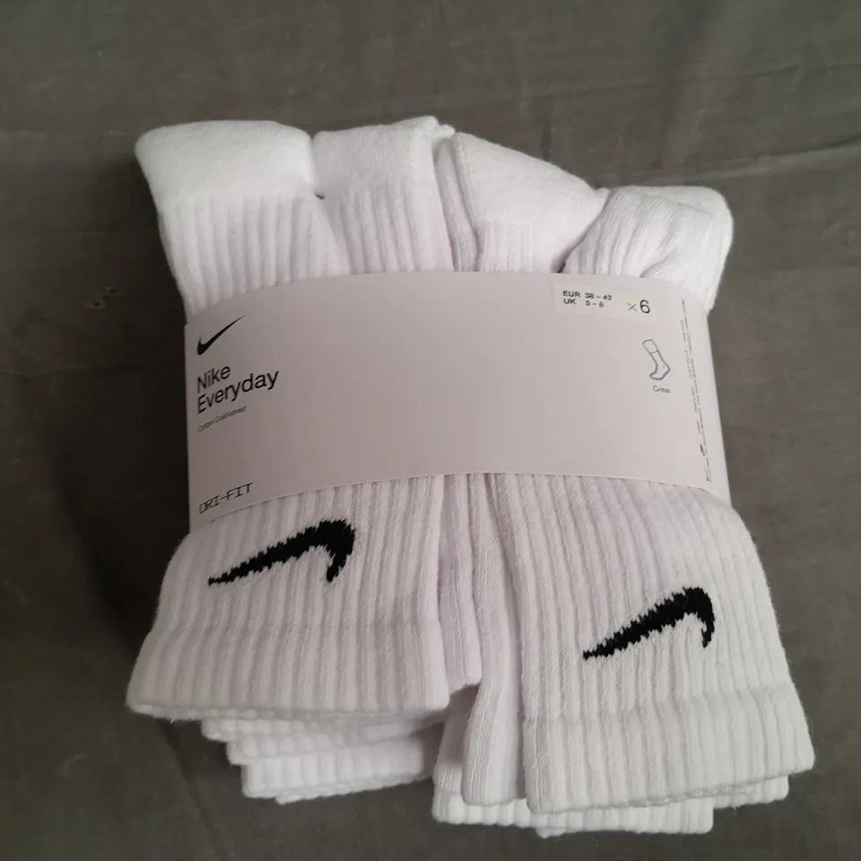 NIKE EVERYDAY 6-PACK OF SOCKS - UK 5-6