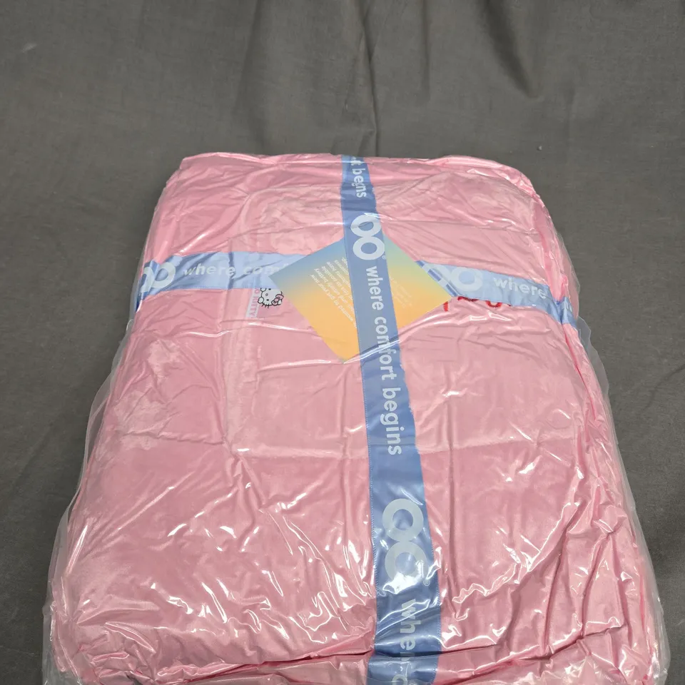 SEALED OODIE HOODED OVERSIZED BLANKET - PINK