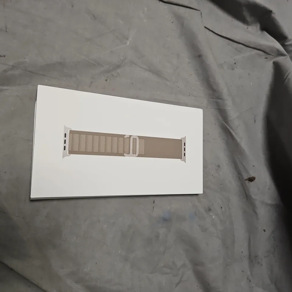 APPLE WATCH ULTRA ALPINE LOOP BAND – OLIVE, 49MM, SIZE M