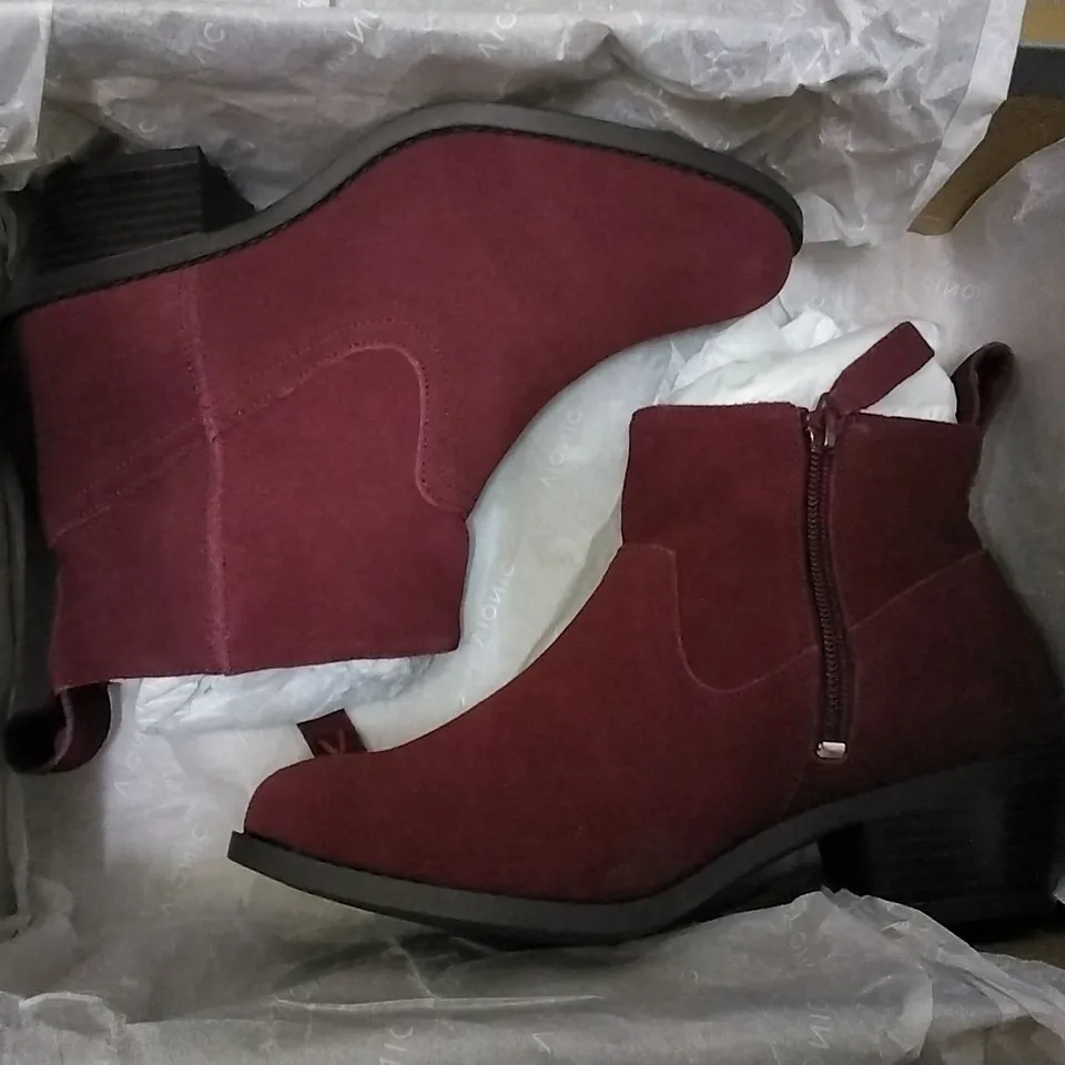 3 VIONIC SHOE BOXES CONTAINING 2 × FELICITY LIV NAVY ANKLE BOOTS SIZE 4.5, VERA BURGUNDY ANKLE BOOTS SIZE 3