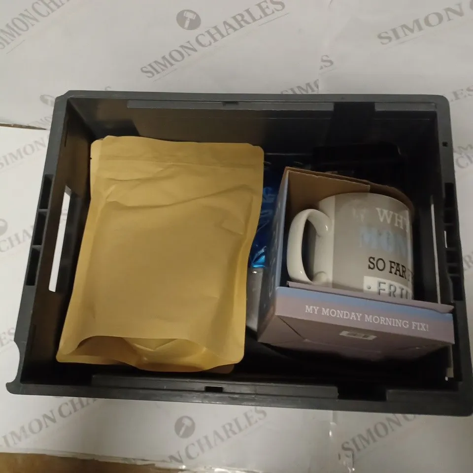 APPROXIMATELY 10 HOUSEHOLD ITEMS TO CONTAIN SOY WAX, MEGA MUG, SHOE INSOLES, TP-LINK PLUG 200MBPS ETC 