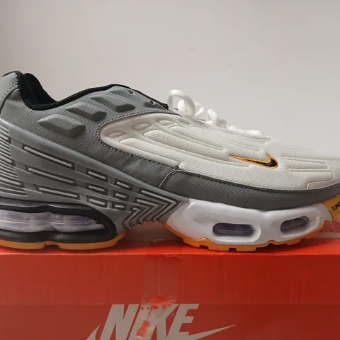 NIKE AIR MAX PLUS III – WHITE/BLACK SNEAKERS, MEN'S UK 9