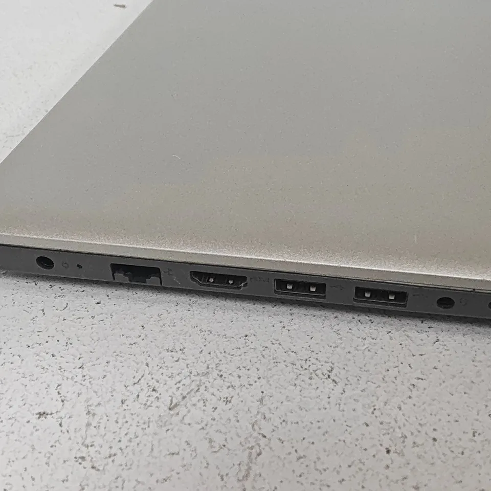 UNBOXED LENOVO IDEAPAD 320 INTEL PENTINUM GOLD LAPTOP IN SILVER - 320-15IKB