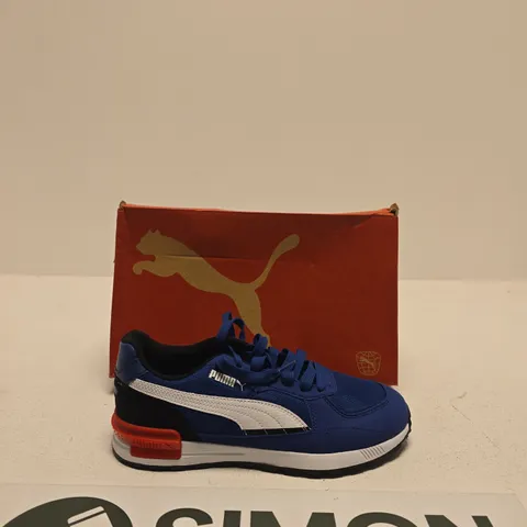PUMA BLUE RUNNING SNEAKERS – FORMSTRIP, SIZE UK 4