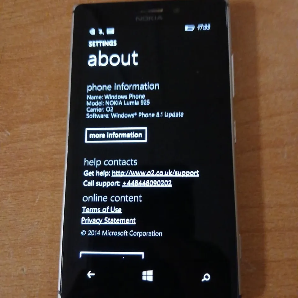 NOKIA LUMIA 925 SMARTPHONE – SILVER