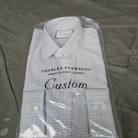 BAGGED CHARLES TYRWHITT BUTTON SHIRT - SIZE UNSPECIFIED