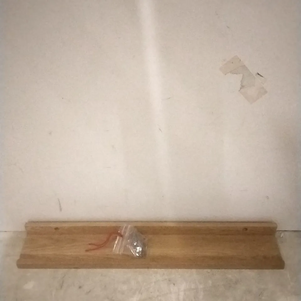 BOXED OAK FLOATING SHELF 
