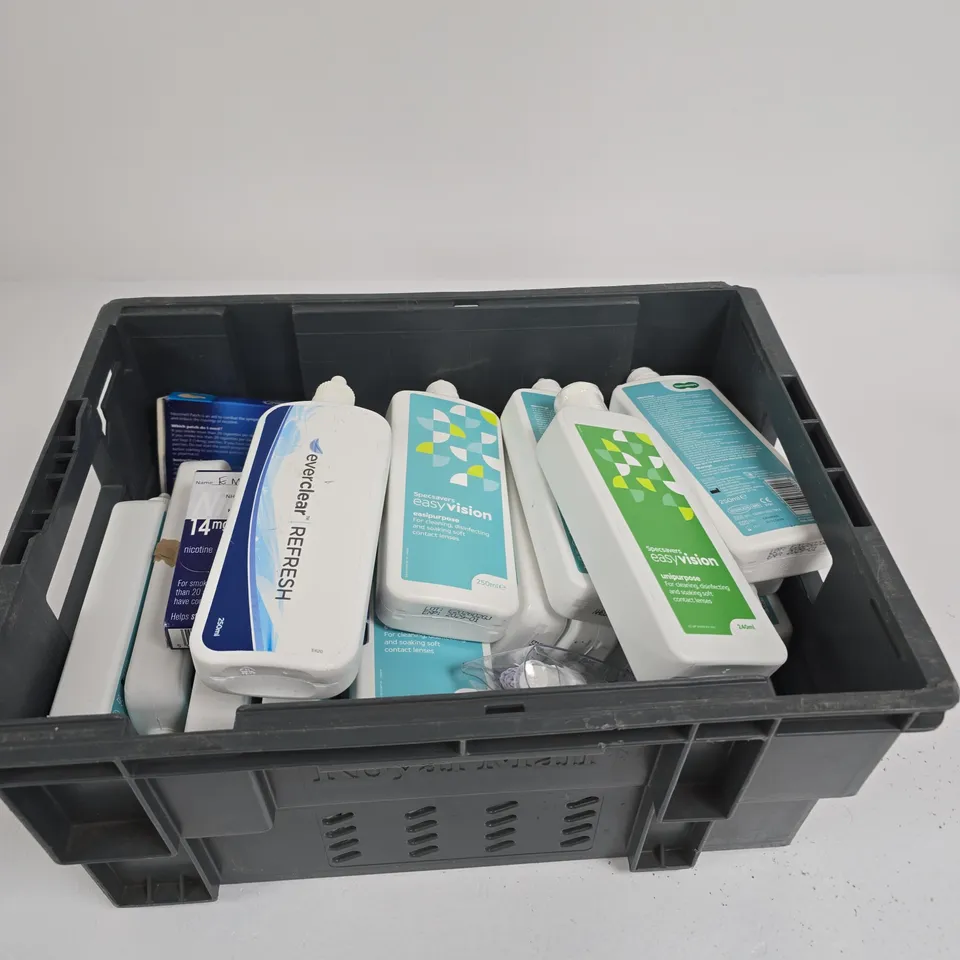 TOTE OF APPROXIMATELY 10 ASSORTED ITEMS INCLUDING SPECSAVERS EASY VISION 240ML, SPEC SAVERS EASY VISION 250ML AND EVERCLEAR REFRESH 250ML