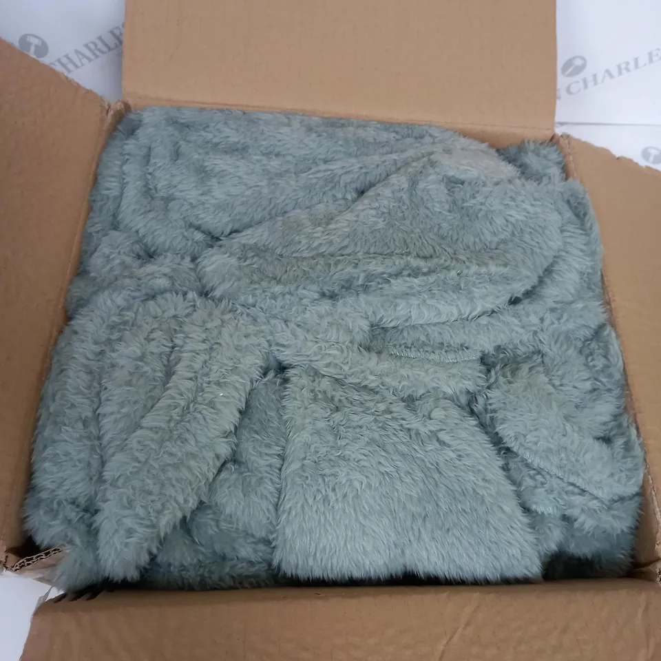 COZEE HOME FLUFFIE CAPE WRAP 