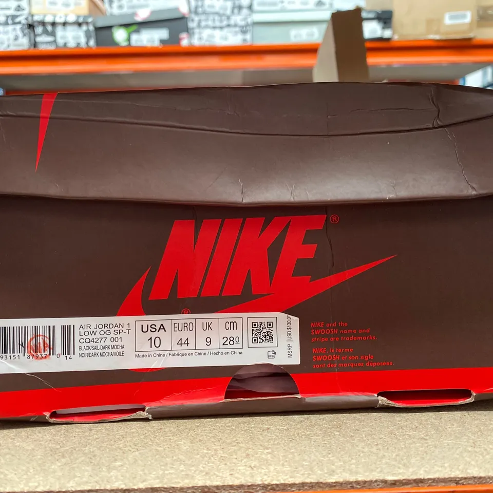 BOXED PAIR OF NIKE AIR JORDAN 1 LOW X TRAVIS SCOTT CACTUS JACK TRAINERS SIZE 9