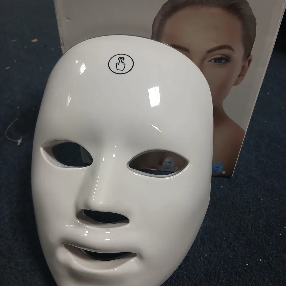 LIGHT FACIAL BEAUTY INSTRUMENT – WHITE FACIAL MASK DEVICE