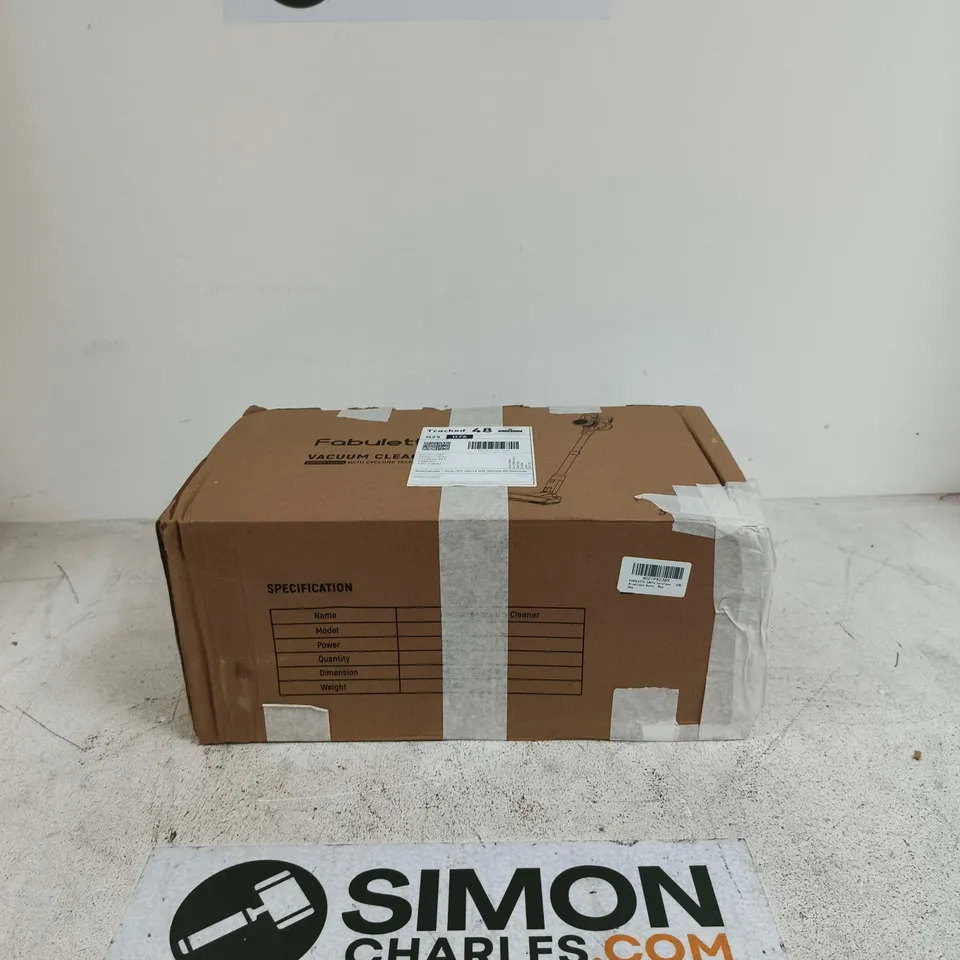 FABULETTA VACUUM CLEANER – BOXED APPLIANCE