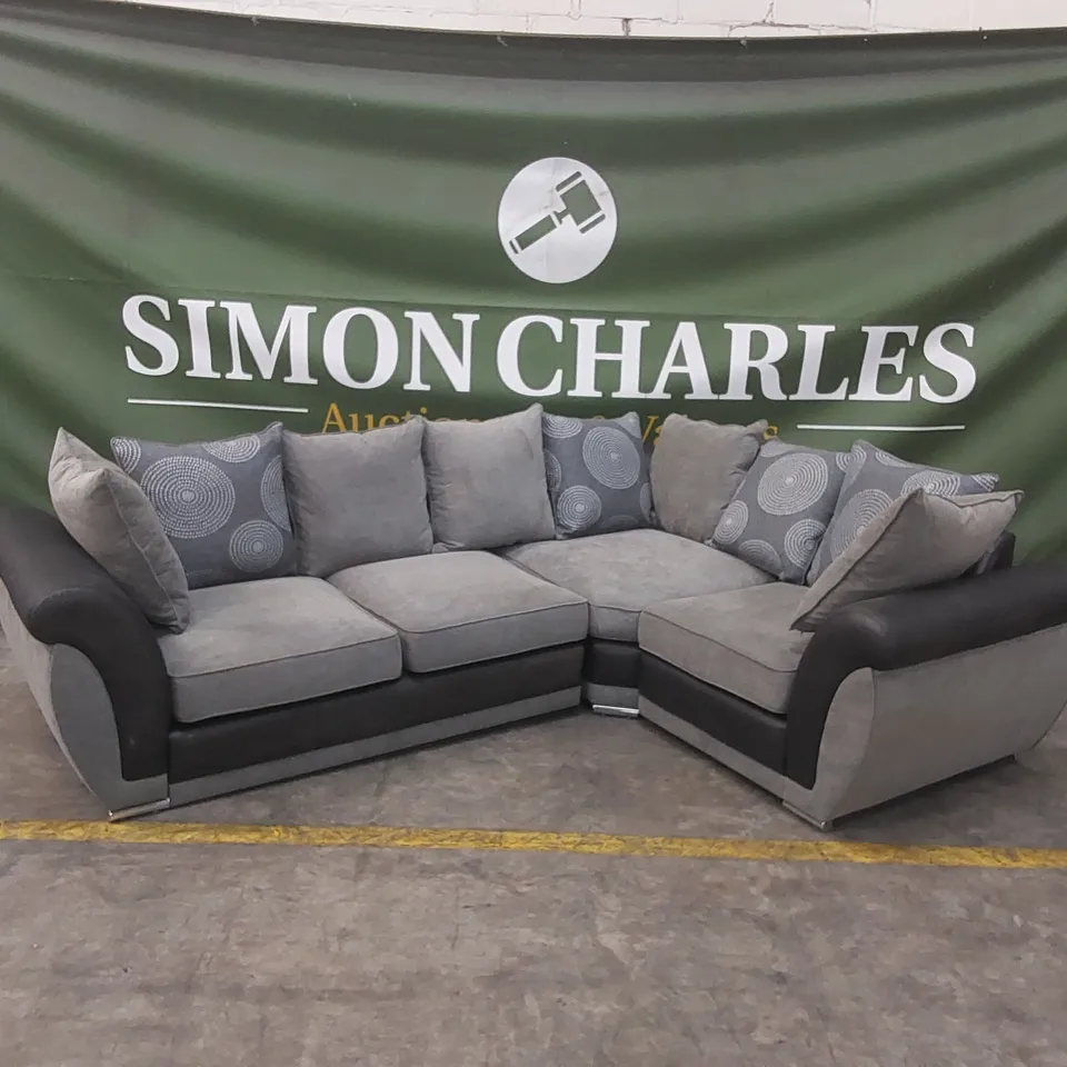 QUALITY DESIGNER UPHOLSTERED CORNER SOFA - BLACK & GREY