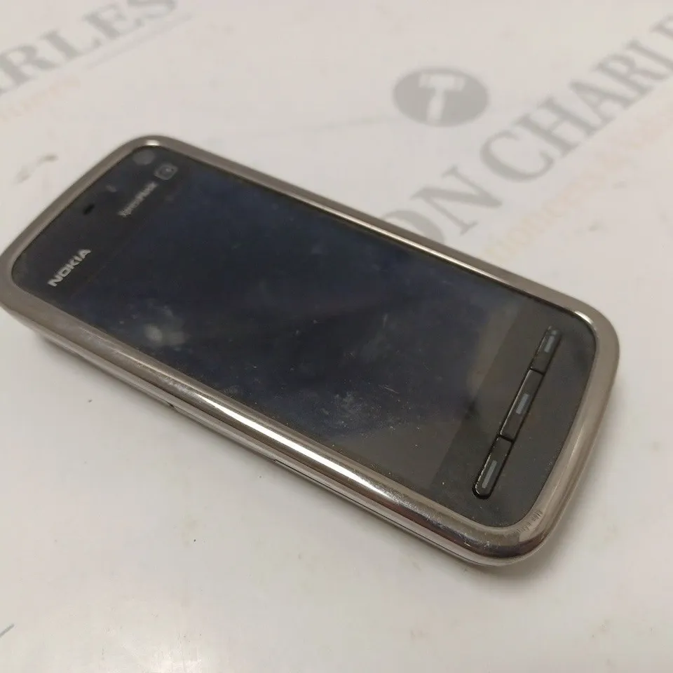 NOKIA MOBILE PHONE 