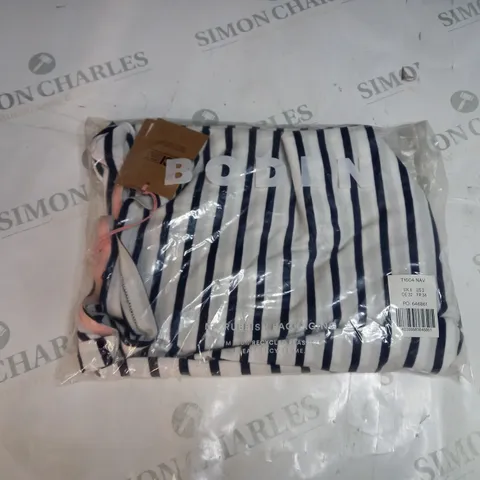 BAGGED BODEN STRIPED T-SHIRT SIZE 6