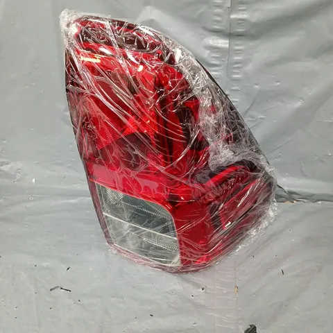 TOYOTA HILUX TAIL LIGHT UNIT 
