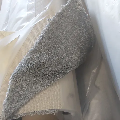 ROLL OF QUALITY ADDICTION NICKEL CARPET - APPROXIMATELY 3.23 x 4m