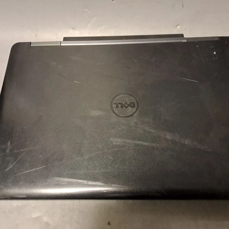 DELL LATITUDE E5540 LAPTOP