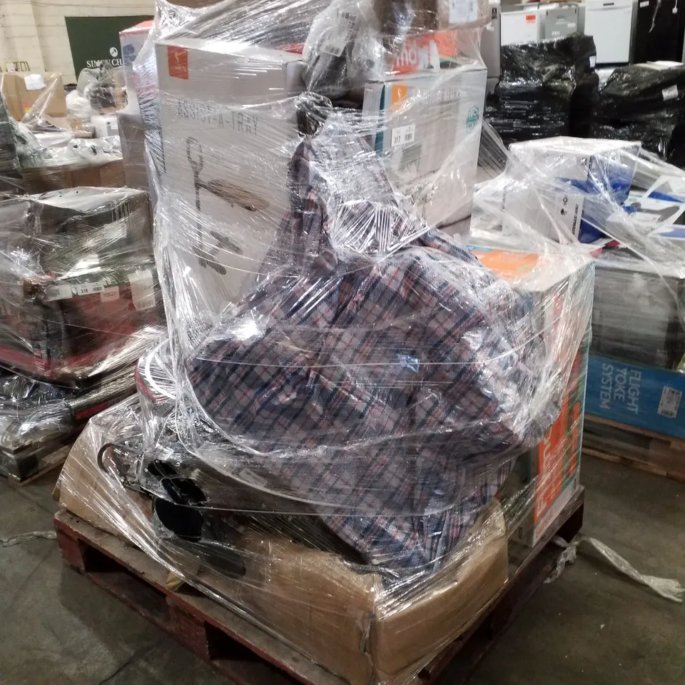 PALLET OF APPROXIMATELY 9 UNPROCESSED RAW RETURN HOUSEHOLD AND ELECTRICAL GOODS TO INCLUDE;