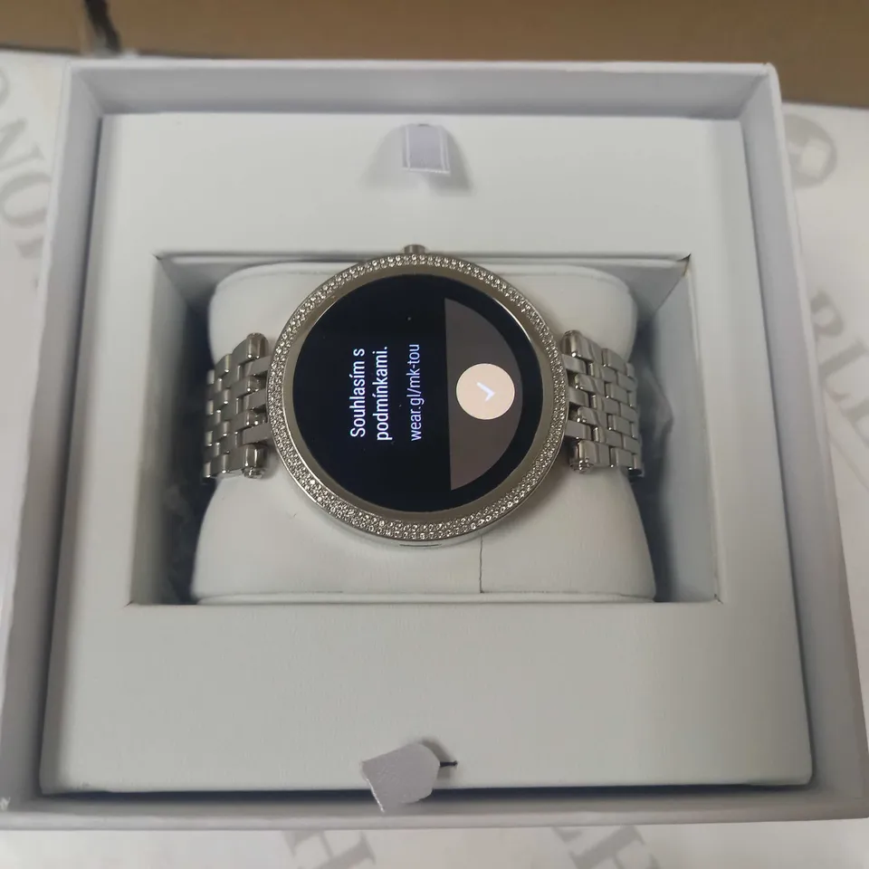 MICHAEL KORS WOMEN GEN 5E DARCI TOUCHSCREEN SMARTWATCH - SILVER