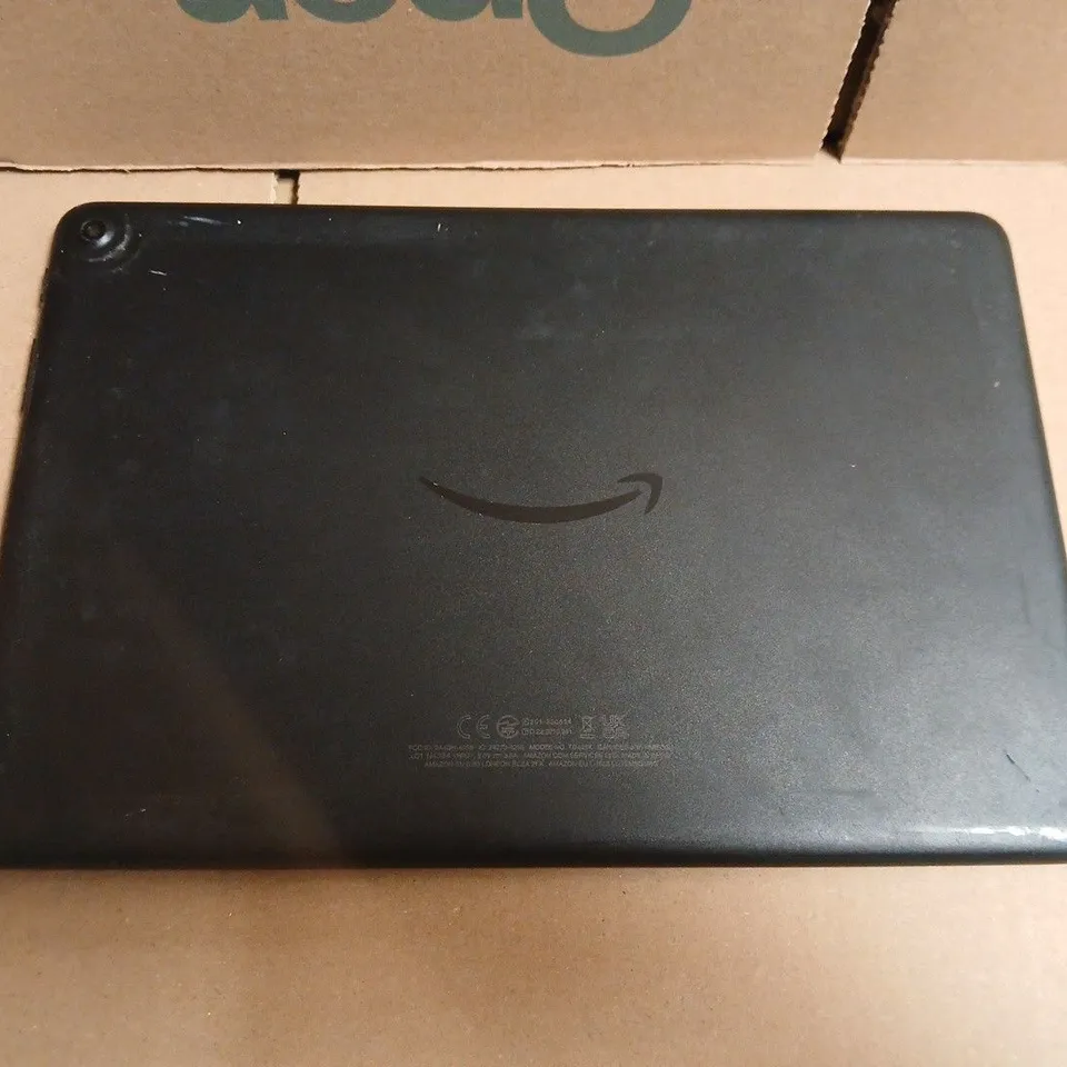 AMAZON FIRE HD 10 TABLET