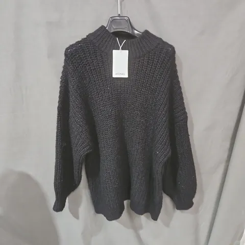 MONKI BLACK CHUNKY KNIT JUMPER – OVERSIZED FIT - M 