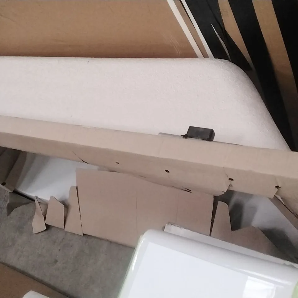 RECTANGULAR BATH WHITE