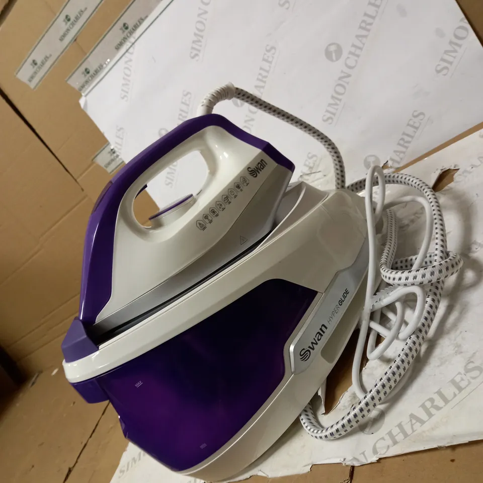 SWAN 2400W STEAM IRON