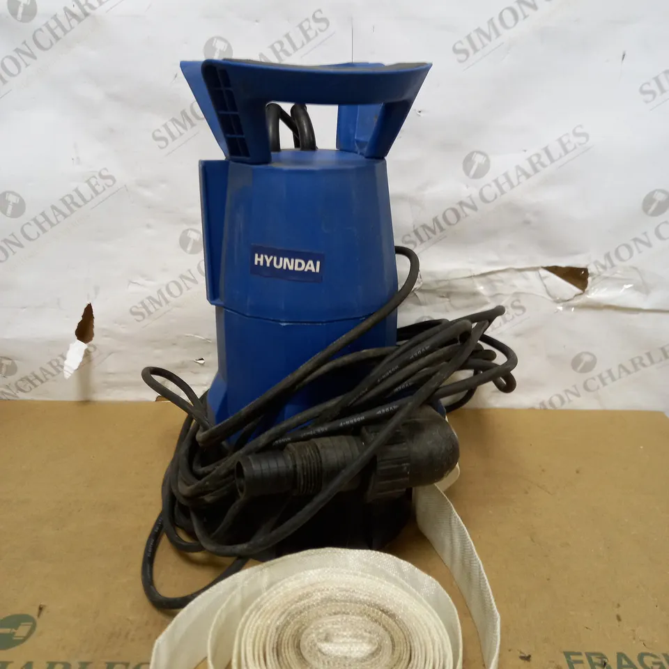 HYUNDAI 550W ELECTRIC CLEAN AND DIRTY WATER SUBMERSIBLE WATER PUMP