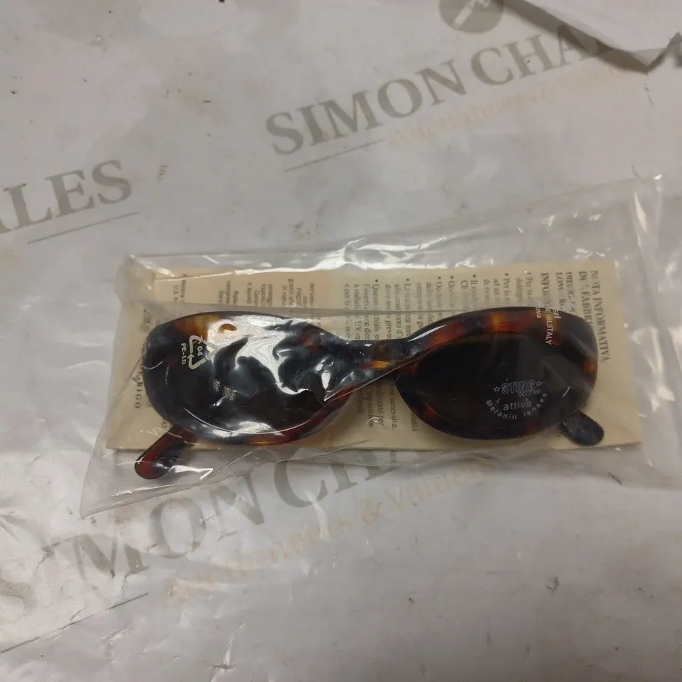 10 STING DIERRE GLASSES - 556141/0740