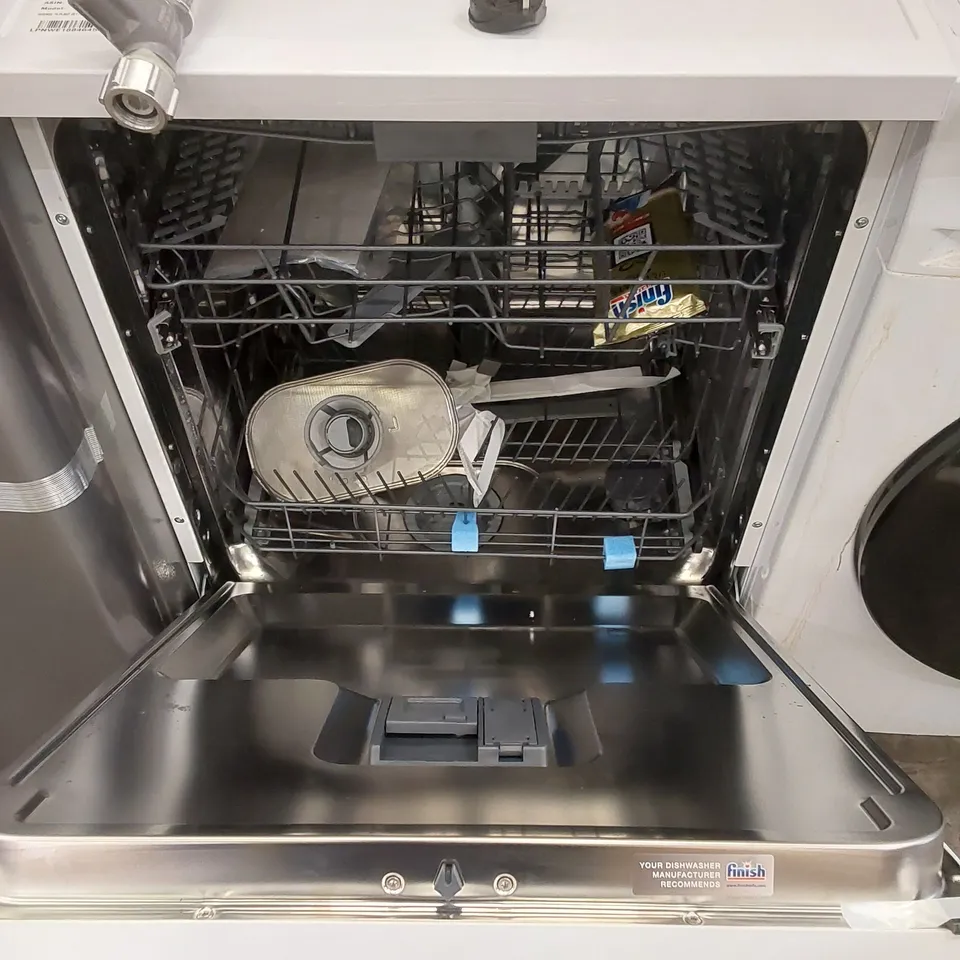HISENSE 16 PLACE SETTINGS FREESTANDING DISHWASHER - WHITE, MODEL: HS643D60WUK