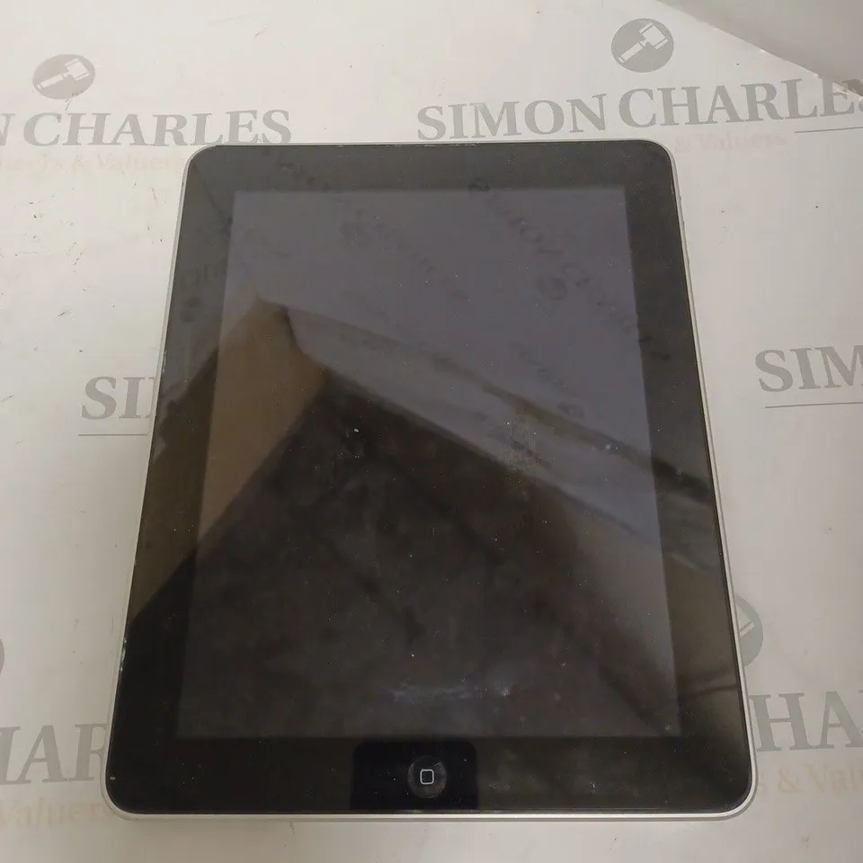 APPLE IPAD 32GB MODEL A1219 SILVER/BLACK 