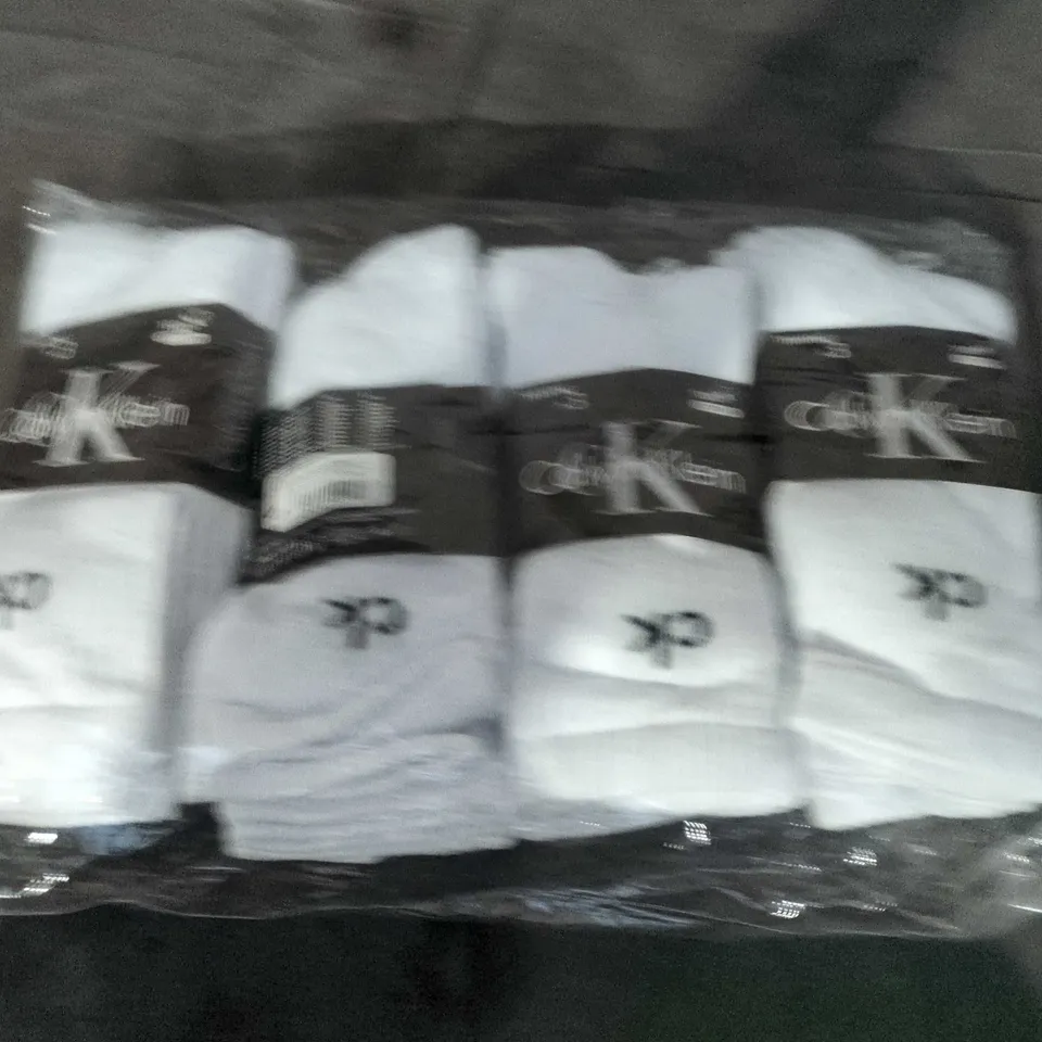 CALVIN KLEIN SOCKS 4-PACK – WHITE SIZE UNSPECIFIED