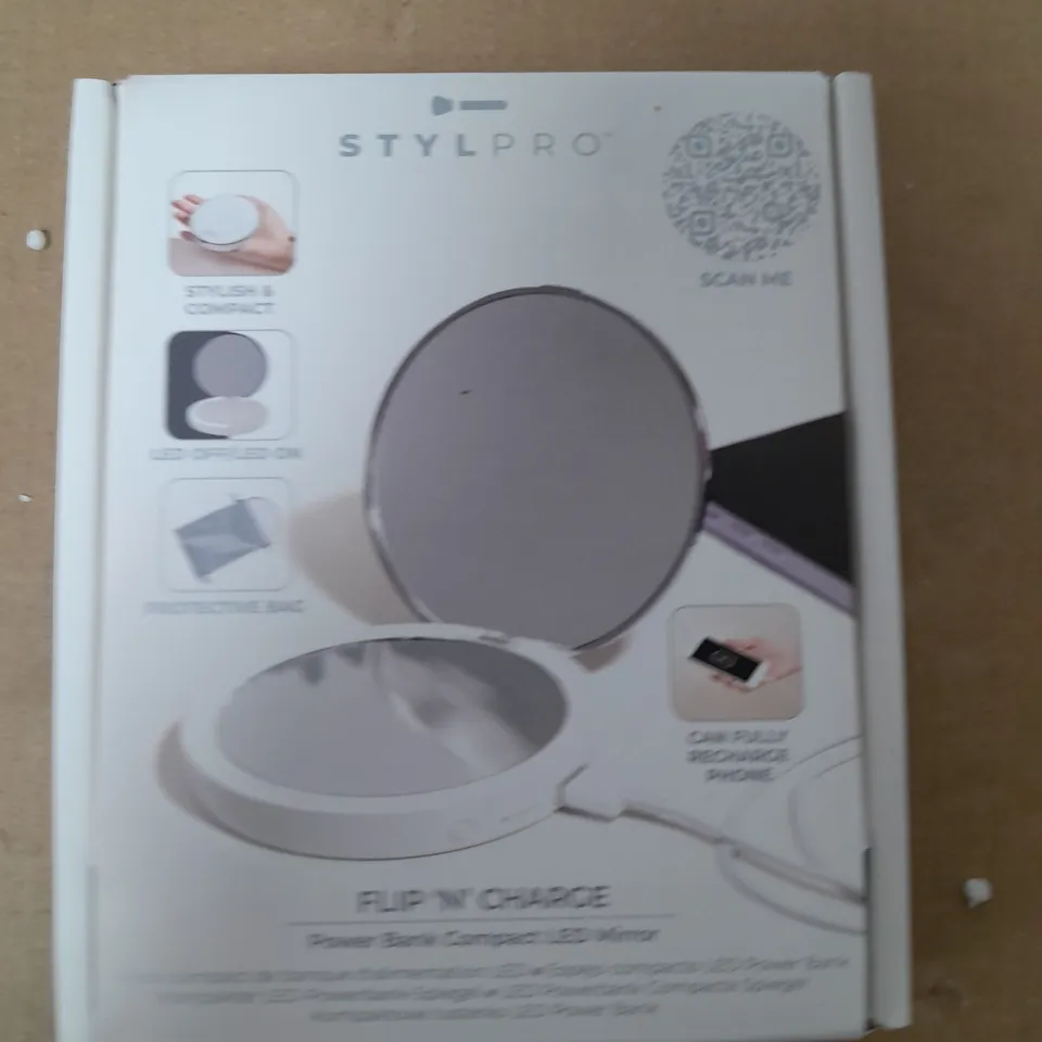 STYLPRO FLIP 'N' CHARGE POWER BANK LED MIRROR