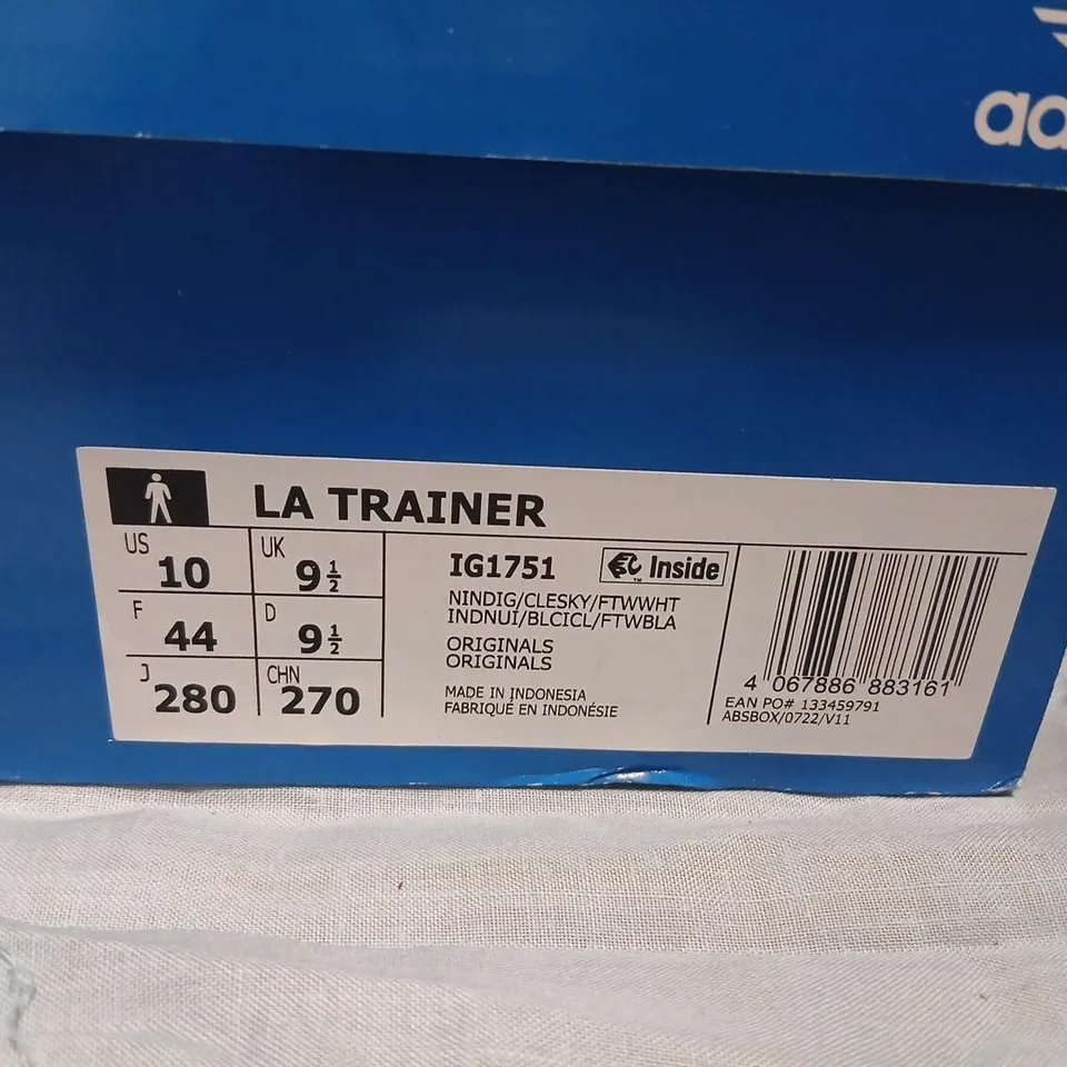 ADIDAS LA TRAINER SNEAKERS – NAVY/WHITE, BOXED UK 9 1/2 (US 10)