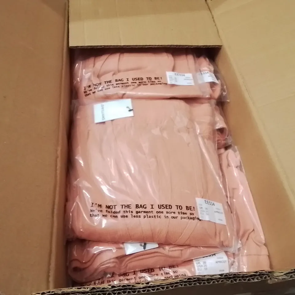 BOXED BRAND NEW APPROXIMATELY 11 JD WILLIAMS CRINKLE WIDE LEG TROUSERS APRICOT SIZE 30