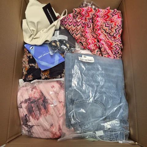 BOX OF APPROXIMATELY 25 ASSORTED CLOTHING ITEMS IN VARIOUS STYLES , COLOURS AND SIZES 