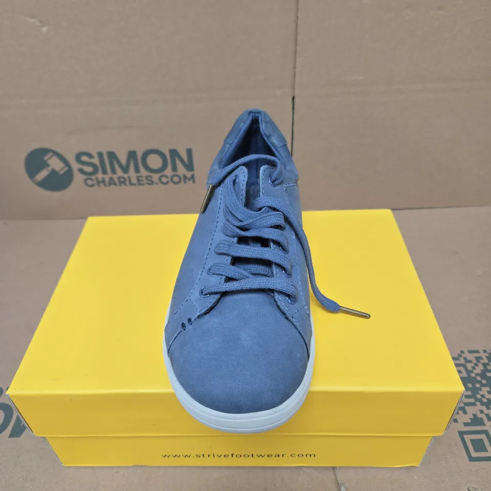 STRIVE DAKOTA DENIM TRAINERS UK 5 BOXED