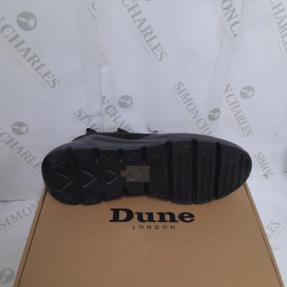 BOXED PAIR OF DUNE LONDON ELIXIR SPORT SHOES IN BLACK SIZE 6