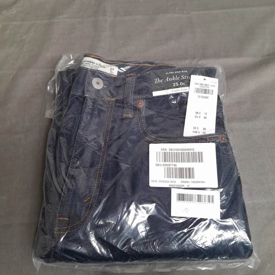 SEALED ABERCROMBIE & FITCH THE ANKLE STRAIGHT LEG JEANS - 25 SHORT
