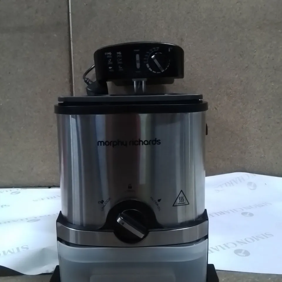 BOXED MORPHY RICHARDS 3L DEEP FAT FRYER 